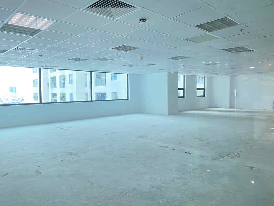 Cho thuê văn phòng giá tốt phố Lê Trọng Tấn, Ngã Tư Sở 100m2, 16tr, 200m2, 32tr