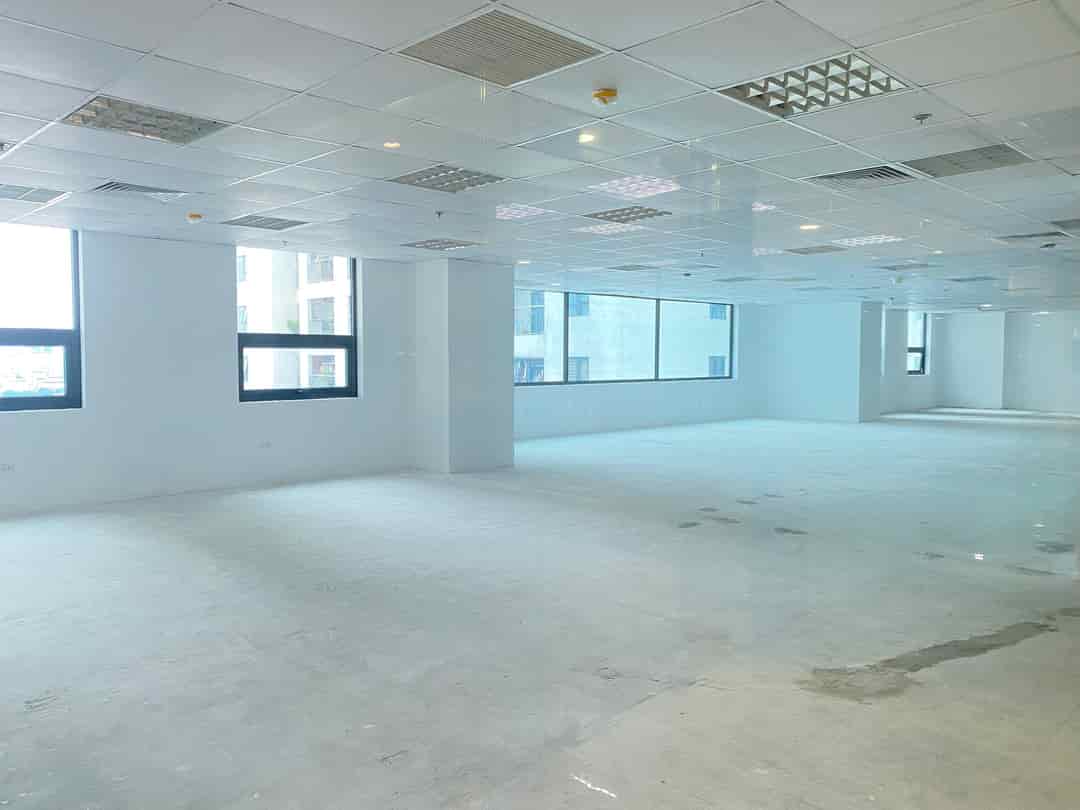 Cho thuê văn phòng giá tốt phố Lê Trọng Tấn, Ngã Tư Sở 100m2, 16tr, 200m2, 32tr