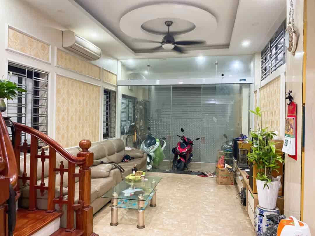 Bán nhà phố Vương Thừa Vũ, Thanh Xuân, Hà Nội 70m2, nhà đẹp ở ngay