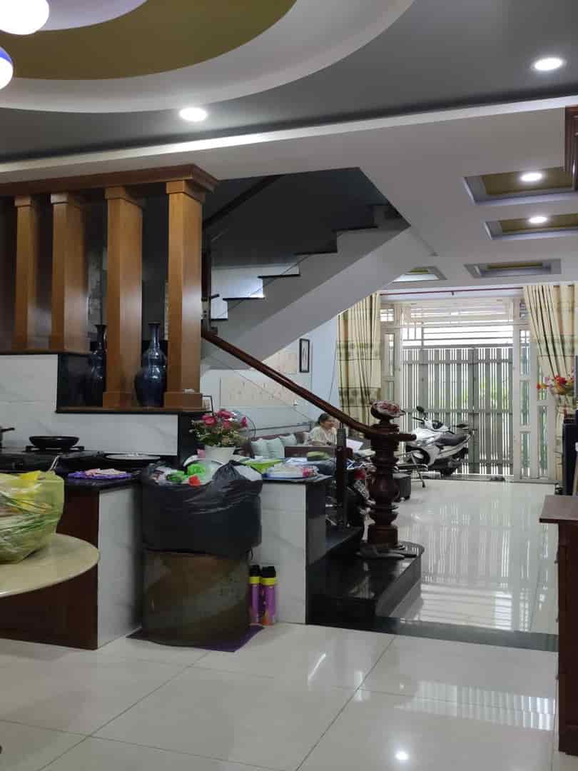 Bán nhà Lê Đức Thọ P.13 quận Gò Vấp, 4 tầng, đường 3.5m, giá giảm còn 6.x tỷ