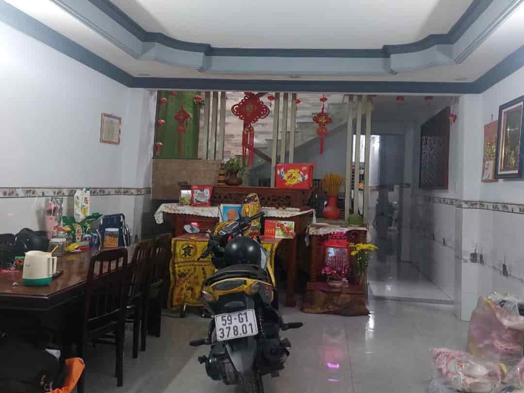 Bán nhà MT chợ Thạnh Xuân Q. 12, nở hậu, 97,1m2, giá giảm còn 7.x tỷ