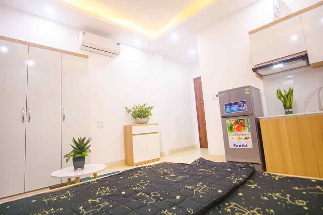 Cho thuê ccmn ngõ 460 Khương Đình Thanh Xuân 30m2 studio thang máy, full nội thất gần chợ ở sướng