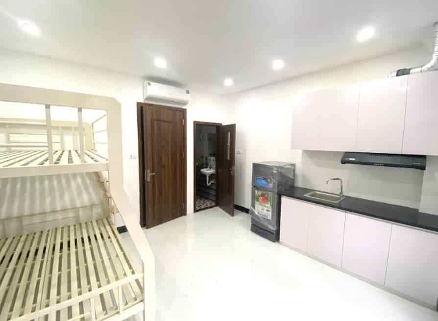 Cho thuê ccmn ngõ 8 Lê Quang Đạo, Nam Từ Liêm 30m2, giường tầng 2 ngủ full nội thất thang máy ô tô đỗ