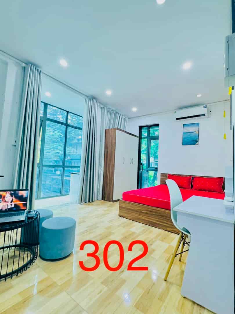 Cho thuê ccmn ngõ 1 Nghĩa Tân 30m2, studio cửa sổ full nội thất , thang máy giặt riêng ô tô