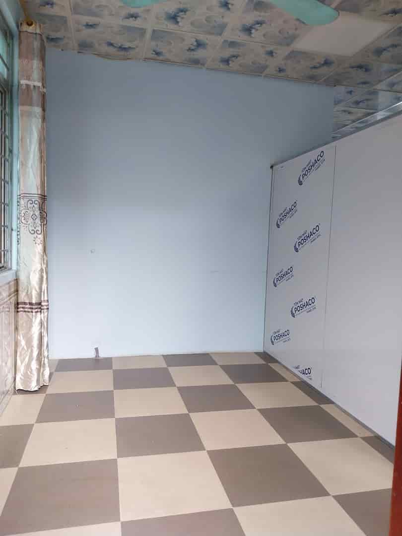 Cho thuê ccmn mặt phố Mậu Lương Kiến Hưng 40m2 2n1k, nội thất cơ bản thang máy ô tô đỗ view sân bóng