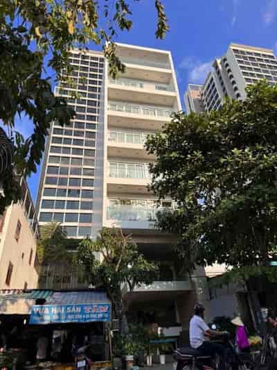 Bán tòa nhà tại MT đường Quốc Hương Thảo Điền kết cấu hầm, 7 tầng