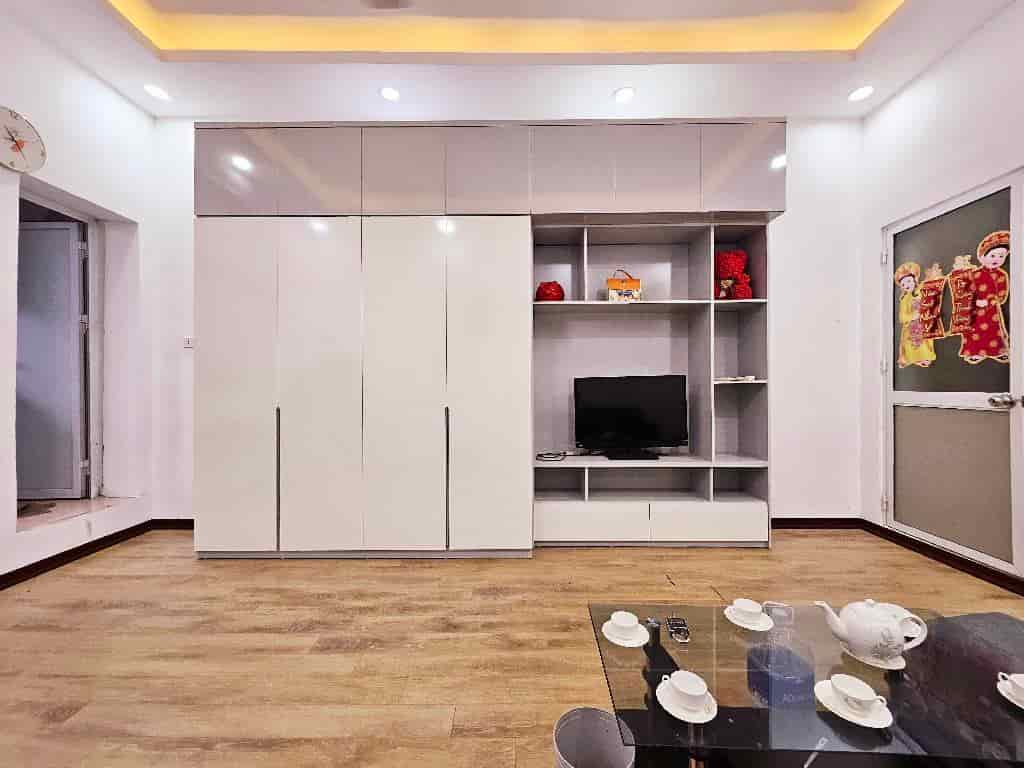 Bán nhà TT Lò Đúc, 80m2, khu dân trí cao chỉ 1.7 tỷ, tặng full đồ