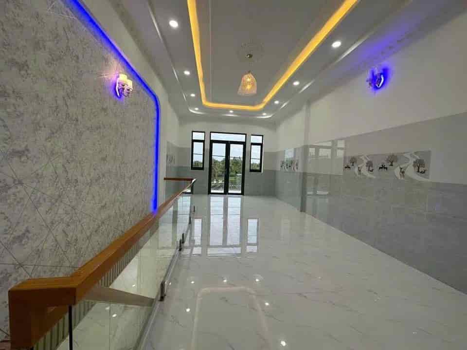 Cần bán nhà Lũy Bán Bích, Tân Phú, 65m2, giá 1 tỷ 660