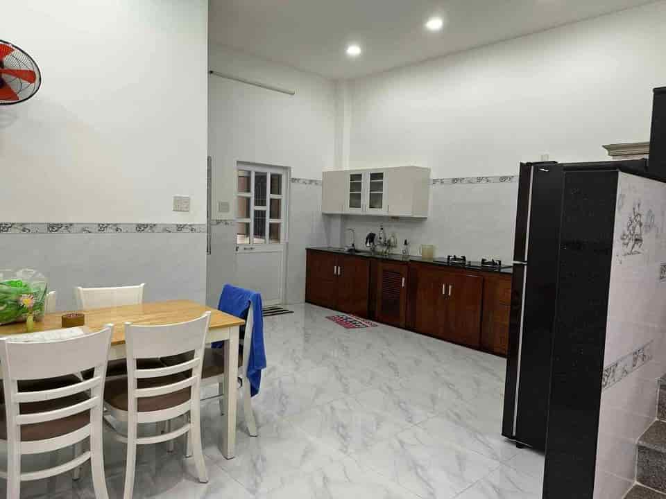 Cần vốn kinh doanh bán nhà Đ.Lê Văn Lương Q7, 60m2, 1 tỷ 160 sổ hồng riêng