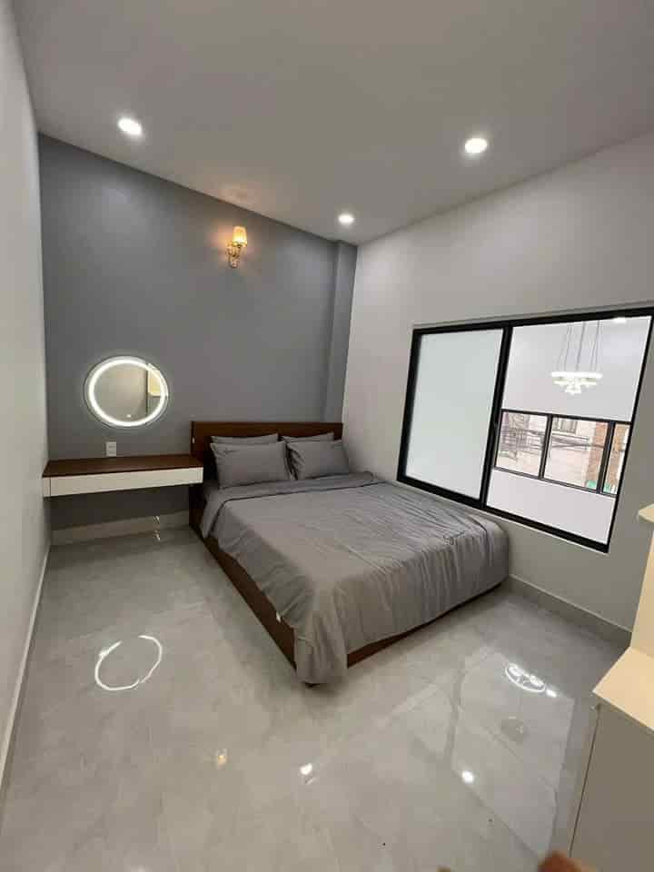 Bán nhà Lê Đại Hành, Q11, 60m2, giá 1 tỷ 250, sổ hồng riêng