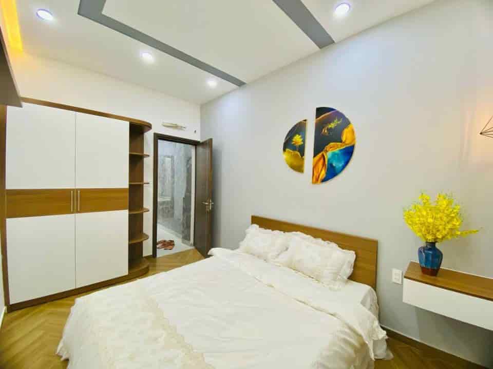 Bán nhà đường Nguyễn Văn Công 70m2 giá 1 tỷ 290