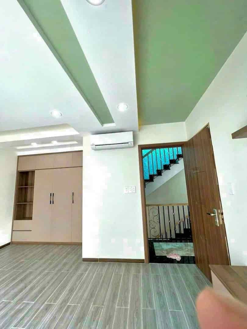 Ngộp vốn bán nhà Thống Nhất, diện tích 80m2, 1 tỷ 470