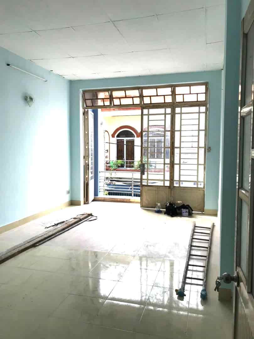 Cho thuê nhà 2 mhẻm VTKD 8m Lê Thúc Hoạch quận Tân Phú 4x20m, 2T, 10 triệu