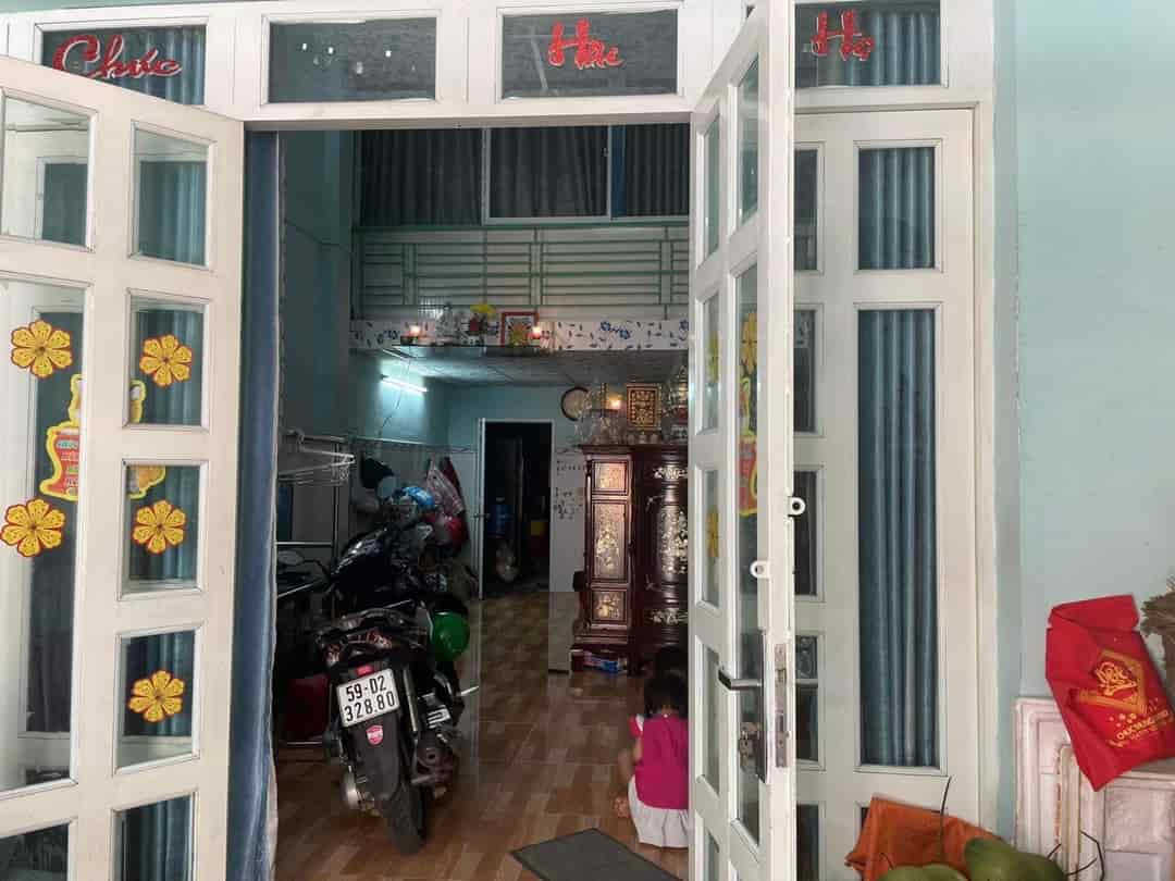 Bán nhà mặt tiền ngay Tân Hương quận Tân Phú DTCN 66m2, 2T nhỉnh 5 tỷ TL