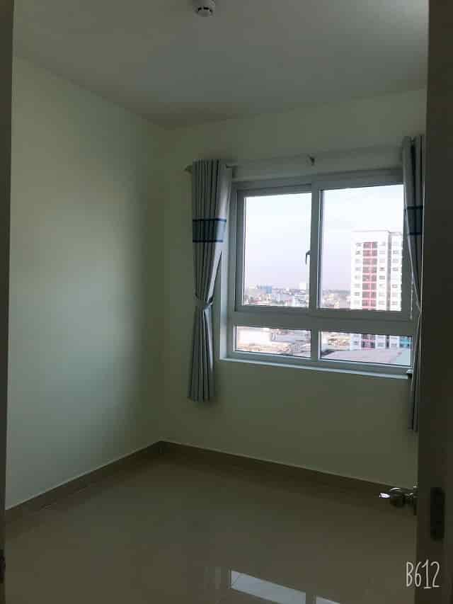 Cho thuê 1 phòng trong căn hộ 3PN chung cư Topaz Home, 102 Phan Văn Hớn, Q12