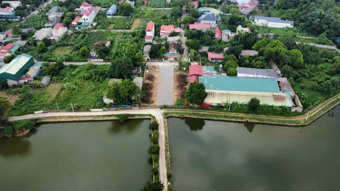 Đất chính chủ, giá tốt, vị trí đắc địa gần Hồ Văn Sơn, Chương Mỹ, Hà Nội