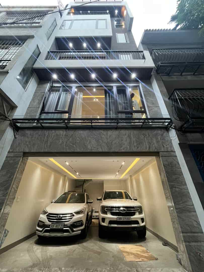 Siêu phẩm 7T thang máy phân lô Nguyễn Văn Cừ, 60m2, ô tô tránh, full nội thất, nhỉnh 17 tỷ