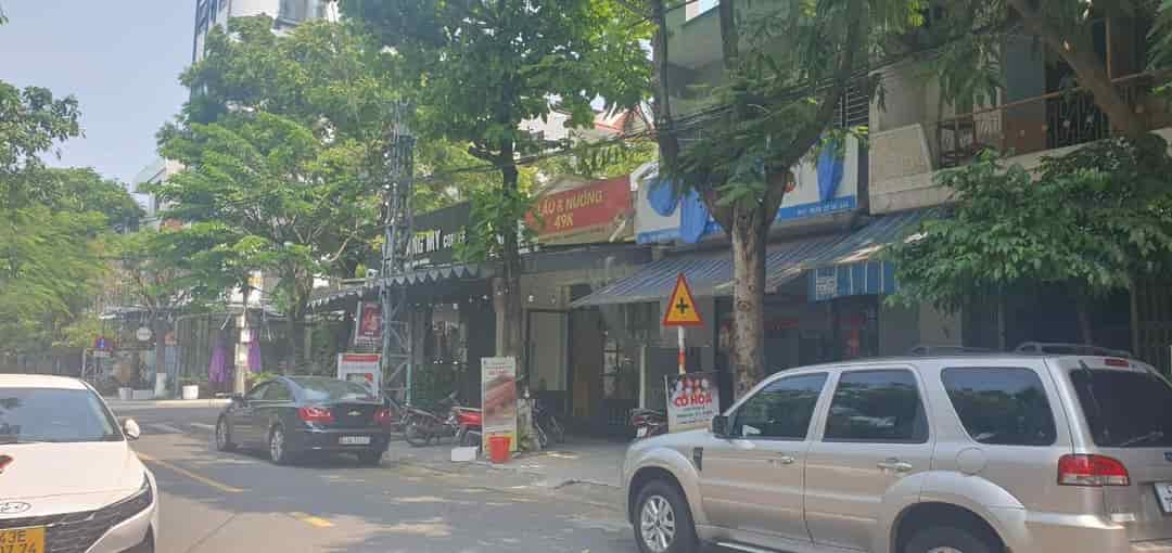 Bán nhà đường Hoài Thanh, Mỹ An, Đà Nẵng, vị trí đẹp gần ĐHKT, đoạn sầm uất, giá tốt cần bán nhanh