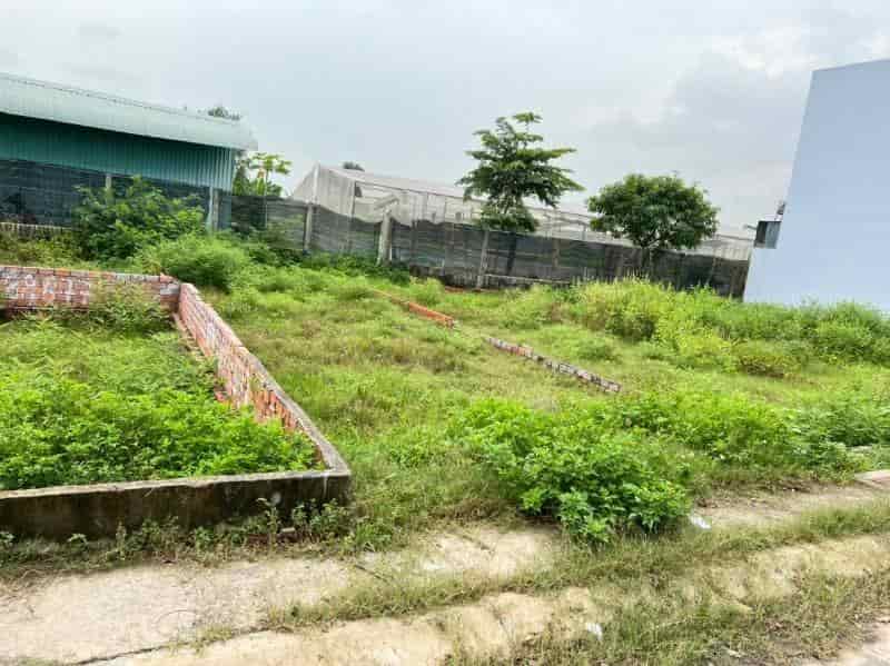 Bán lô đất ngộp ở Phước Hiệp, Củ Chi, giá 550 triệu SHR