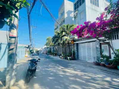 Nhà mt đường gần Lê Văn Việt, 118m2 ngang 8m khu vip TNPA giá tốt