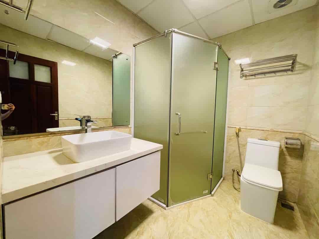 Mặt ngõ ô tô phố Thái Hà 62m2, 8 tầng, MT 5m chỉ 16.5 tỷ, ngõ thông, KD