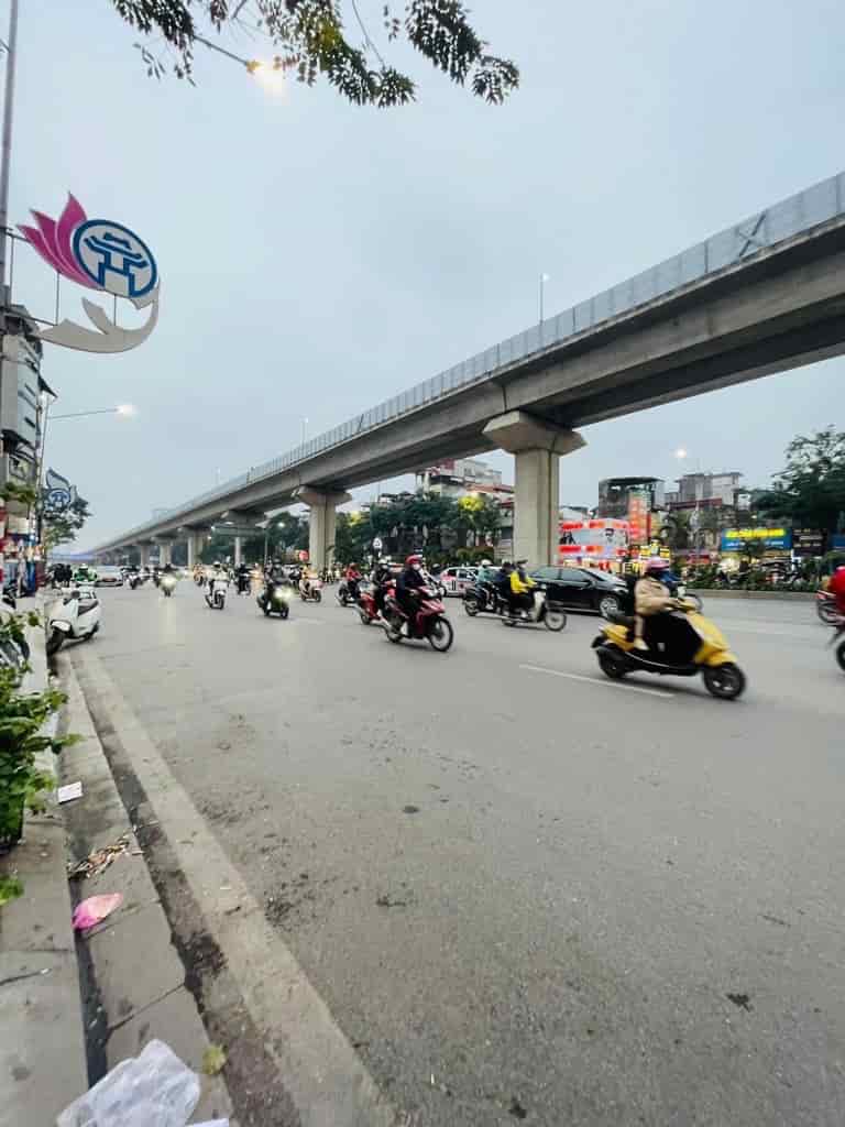 CCMN mặt phố Nguyễn Trãi thang máy 117m, 5tầng, 15,5 tỷ