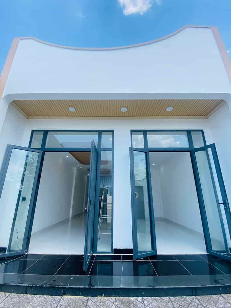 Cần bán căn nhà 1 trệt hiện đại mới xây ấp Cây Thông ngay trung tâm xã Cửa Dương, Phú Quốc, Kiên Giang