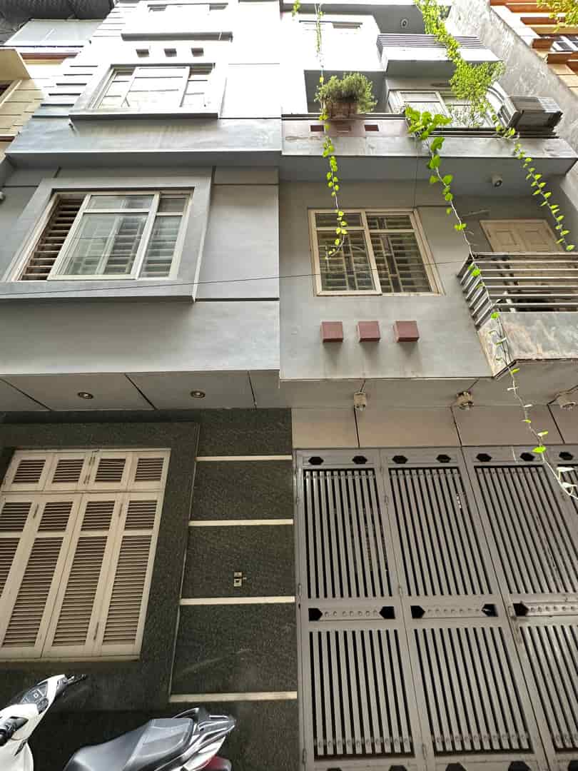 Nhà đẹp 58m2, 5 tầng, 2 ô tô vào nhà cách phố 30m tại Phạm Tuấn Tài, 18.8 tỷ bao phí