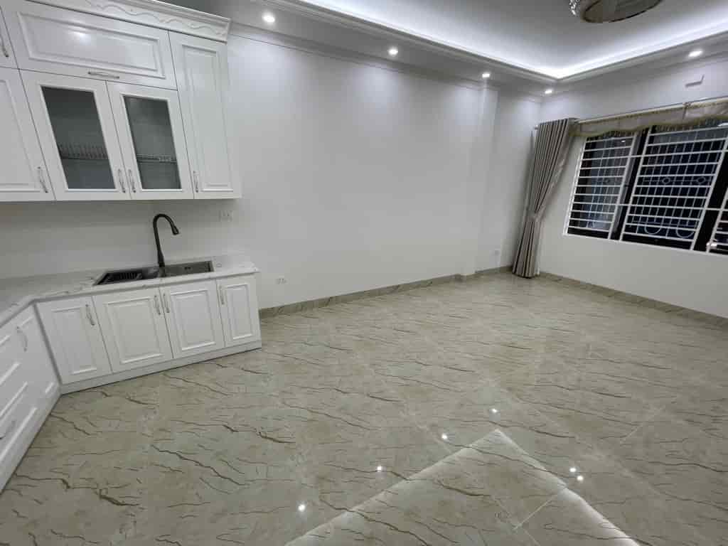 Nhà đẹp 40m2, 6T ngõ 89 Nguyễn Phong Sắc, đường 2 ô tô tránh, ô tô vào nhà, 14,8 tỷ