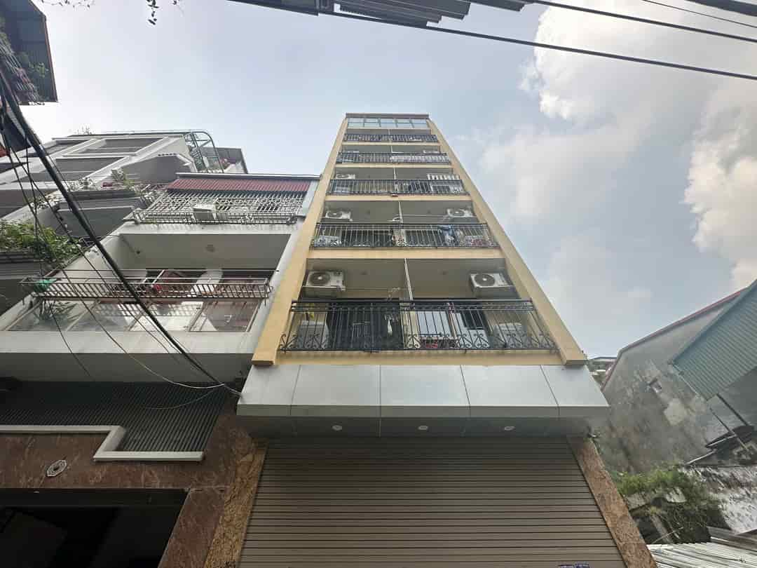 Tòa apartment 100m2 tại Khương Thượng, ô tô vào nhà, vừa ở vừa cho thuê 1,2 tỷ/năm