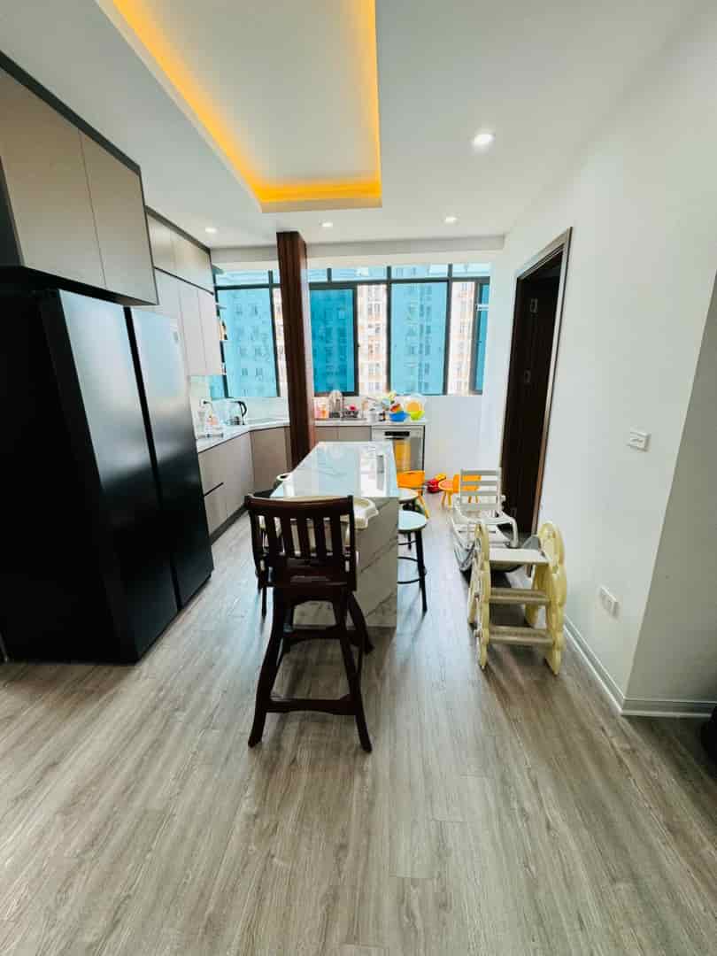 Bán căn hộ 3n2vs 90m2 chung cư B3A Nam Trung Yên Cầu Giấy nhà full nội thất mới giá 4,6 tỷ