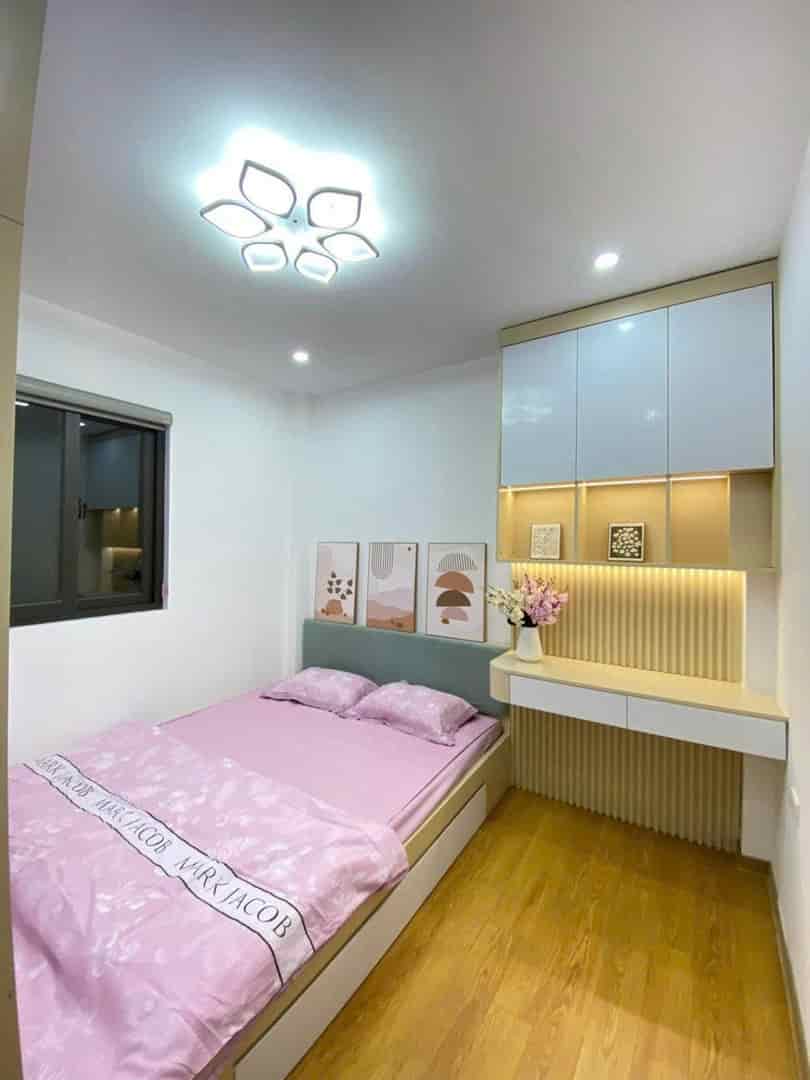 Minh Khai, hbt 42m2 4 tầng full đồ, lô góc 2 mặt thoáng, ô tô cách 30m