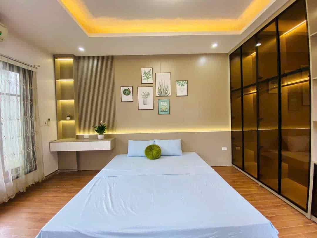 Vĩnh Tuy, Hai Bà Trưng, 5 tầng 75m², lô góc, 3 mặt thoáng vĩnh viễn, nhà dân xây, nội thất xịn xò