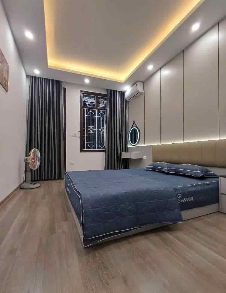 Minh Khai HBT, 5 tầng full nội thất, đối diện Time City