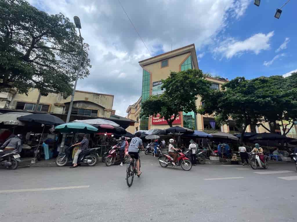 Bán nhà mặt phố tt Hà Đông, hiếm nhà bán, kinh doanh đỉnh, vỉa hè, ô tô tránh 52m giá 13.3tỷ.