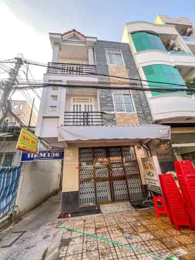 Nhà chỉ 10 triệu/tháng,cho thuê nhà mặt tiền, góc 2 mặt tiền đường Phạm Ngũ Lão, Ninh Kiều