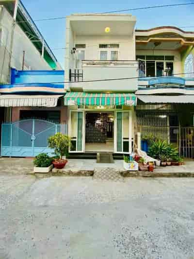 Giá chỉ : 6,5 triệu/ tháng, cho thuê nhà trệt lầu kdc số 5 đường 30/4 gần Vincom Xuân Khánh