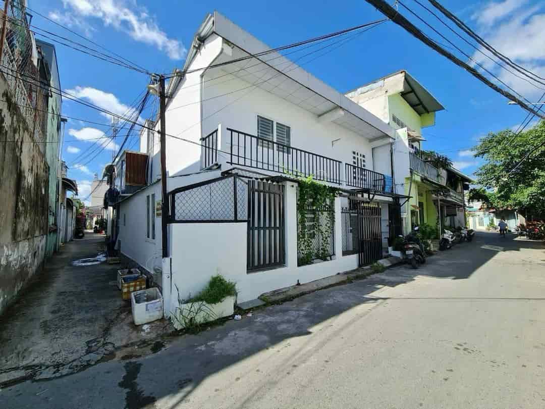 Nhà chỉ 4 triệu/ tháng, cho thuê nhà hẻm gần chợ Cầu Ván đường Trần Quang Diệu, Bình Thuỷ