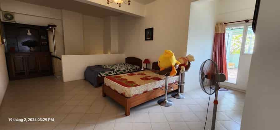 Nhà chính chủ, giá tốt cần bán nhanh căn hộ 4 phòng view đẹp tại huyện Bình Chánh, TPHCM