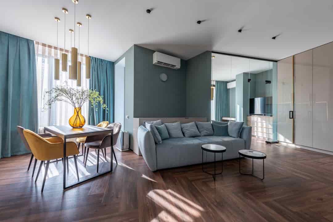 Chính chủ định cư Úc, nên bán tòa Luxury Apartment mặt phố Tây Hồ 246m, 10 tầng