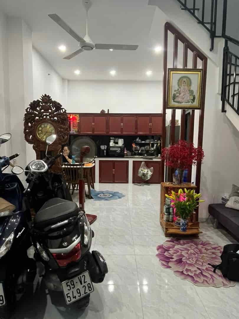 Nhà ngay trung tâm đường Nguyễn Thái Sơn, phường 5, Gò Vấp