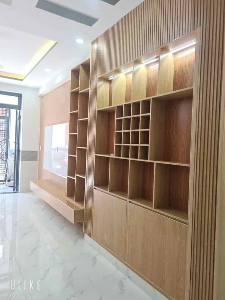 Nhà Nguyễn Thị Nhiệm 60m2, giá chỉ 1 tỷ 560 triệu gần công trường Cộng Hòa, sổ riêng, chính chủ