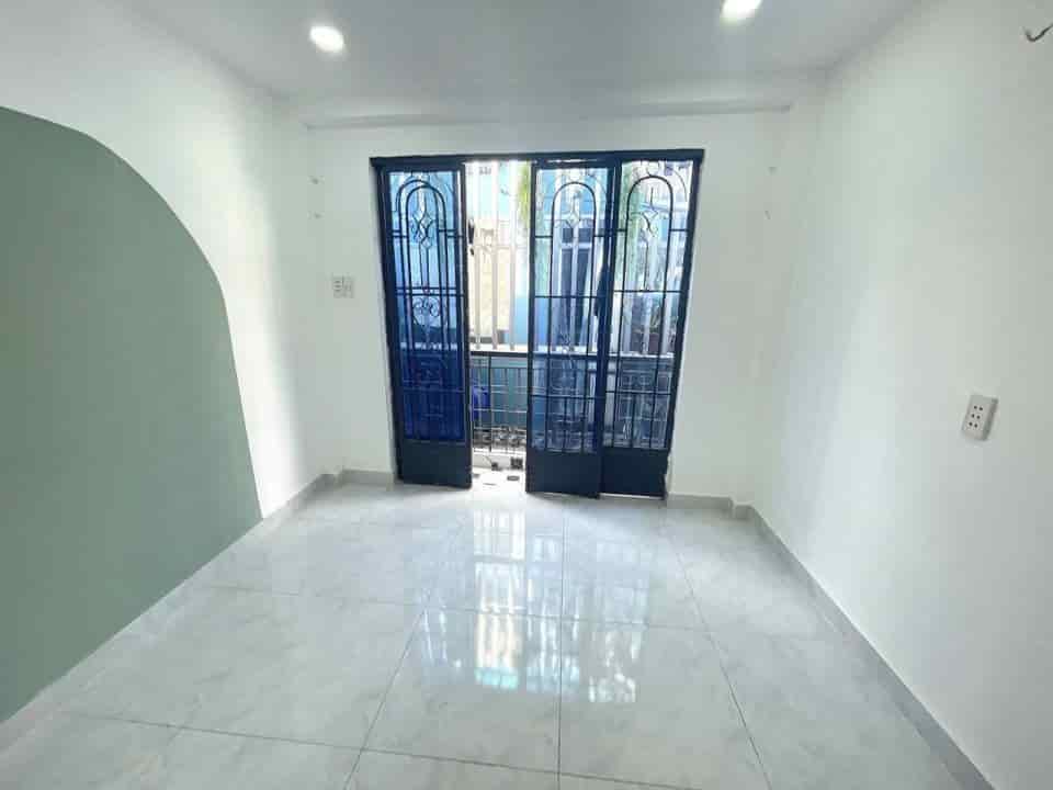 Bán nhà Đ. Nguyễn Văn Phú, 62m2, Hxh, Shr, 1 tỷ460