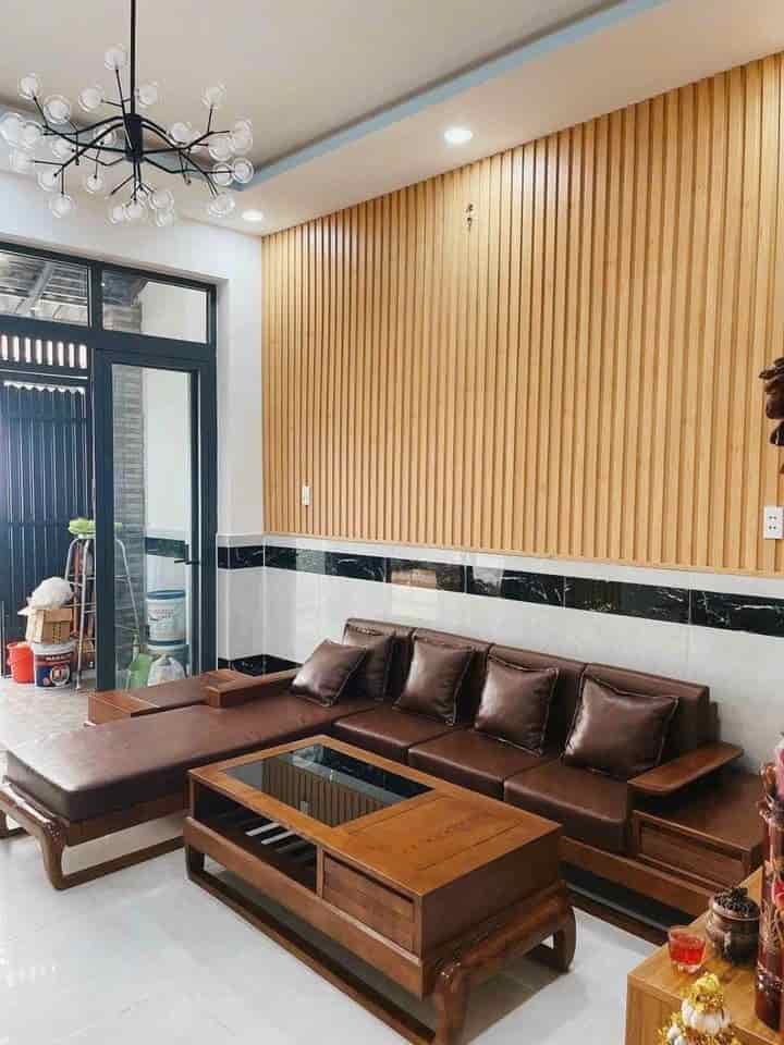 Chủ sang nhượng căn 60m2 gần tt y tế dự phòng Tp.HCM Nguyễn Biểu, p2, q5 1tỷ670, có sổ hồng sẵn, hẻm 7m