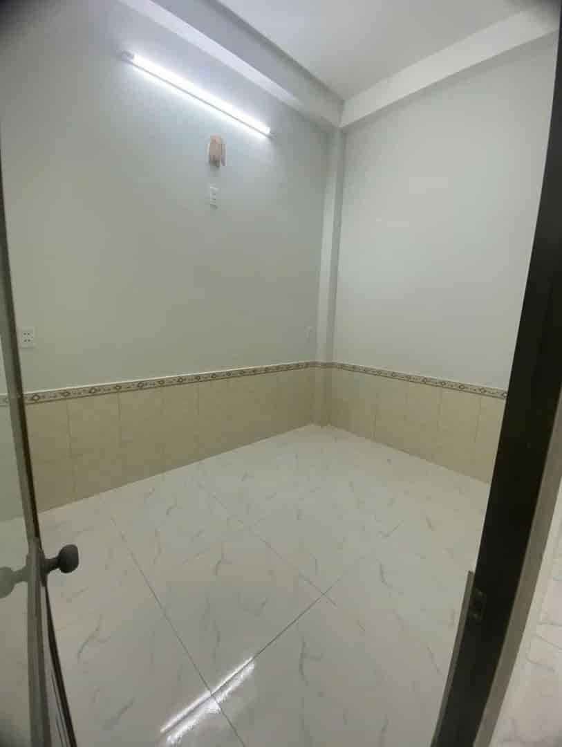 Bán nhà Phan Văn Trị, GV, 1 tỷ 460tr, 55m2, SHR, HXH