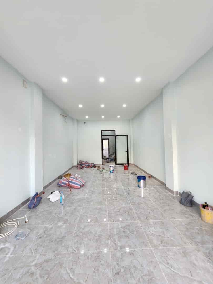 Cho thuê nguyên căn mặt tiền 4,5m Nguyễn Kim, Quận 10, 5 lầu thang máy