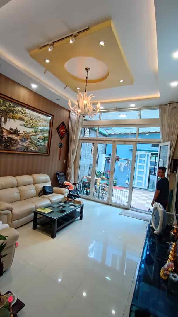 Bán nhà mặt tiền Thoại Ngọc Hầu, Tân Phú, 156m2, sổ vuông, giá 17.2 tỷ