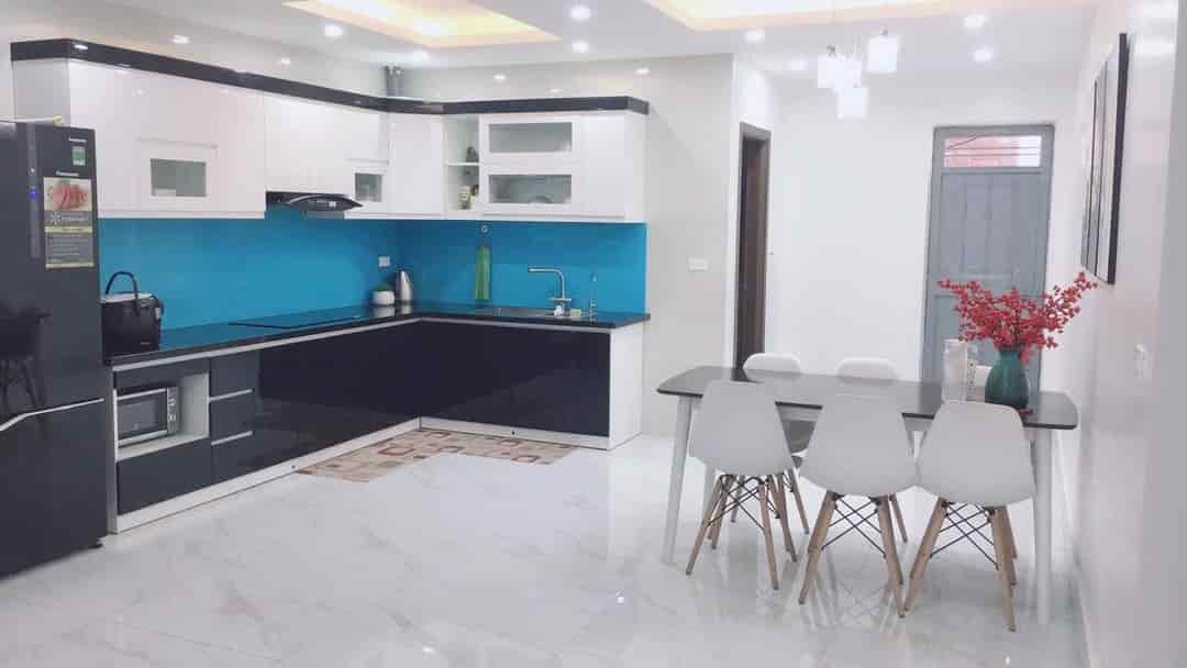 Bán nhà hẻm 6m, Lê Quang Định, 80m2, 4 lầu hẻm thông thoáng, giá 11.5 tỷ TL