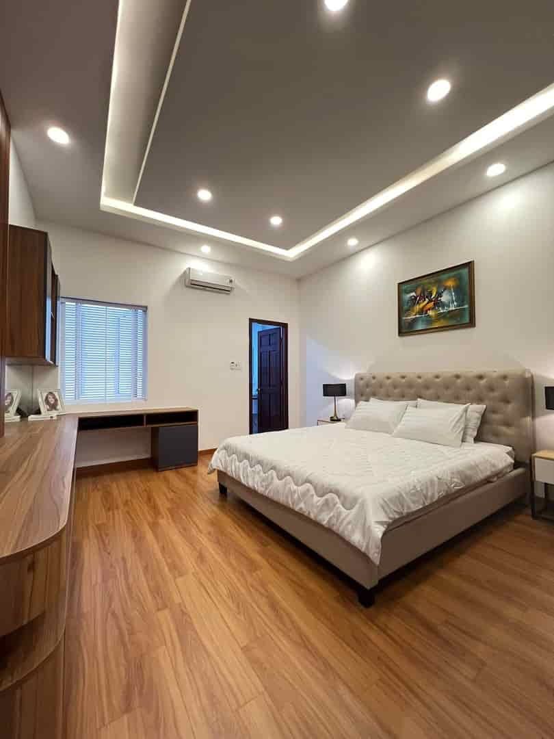 Hẻm vip Phan Văn Trị P.11, 80m2, 4T, hẻm 1 trục giá 9.9 tỷ bớt lộc