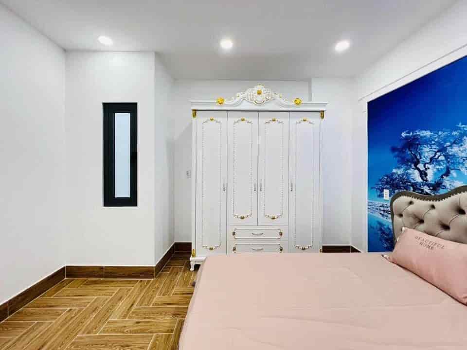 Làm ăn thua lỗ bán nhà Nguyễn Văn Bảo, Gò Vấp, 63m2, 940 triệu, sổ riêng, hxh